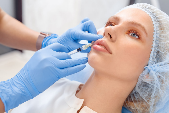 自然的透明质酸填充剂如何消除细纹？